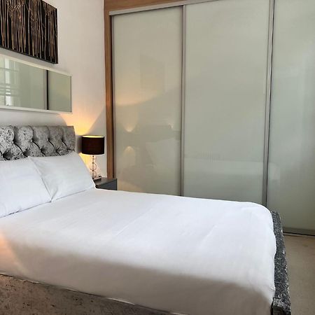 One Bedroom Apartment In Holborn لندن المظهر الخارجي الصورة